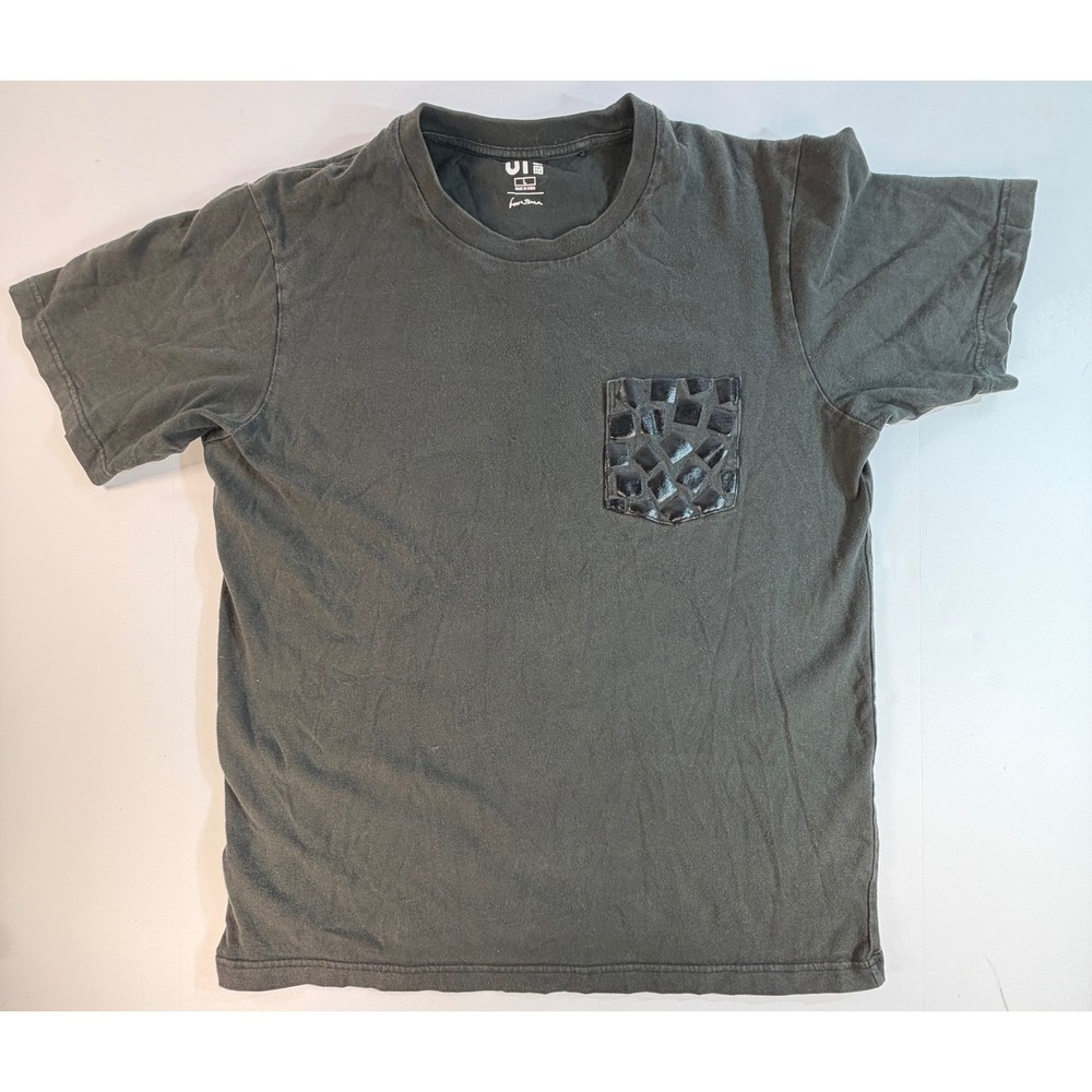 Uniqlo UT Futura Collaboration Pocket T-Shirt Charcoal Gray Mens Large